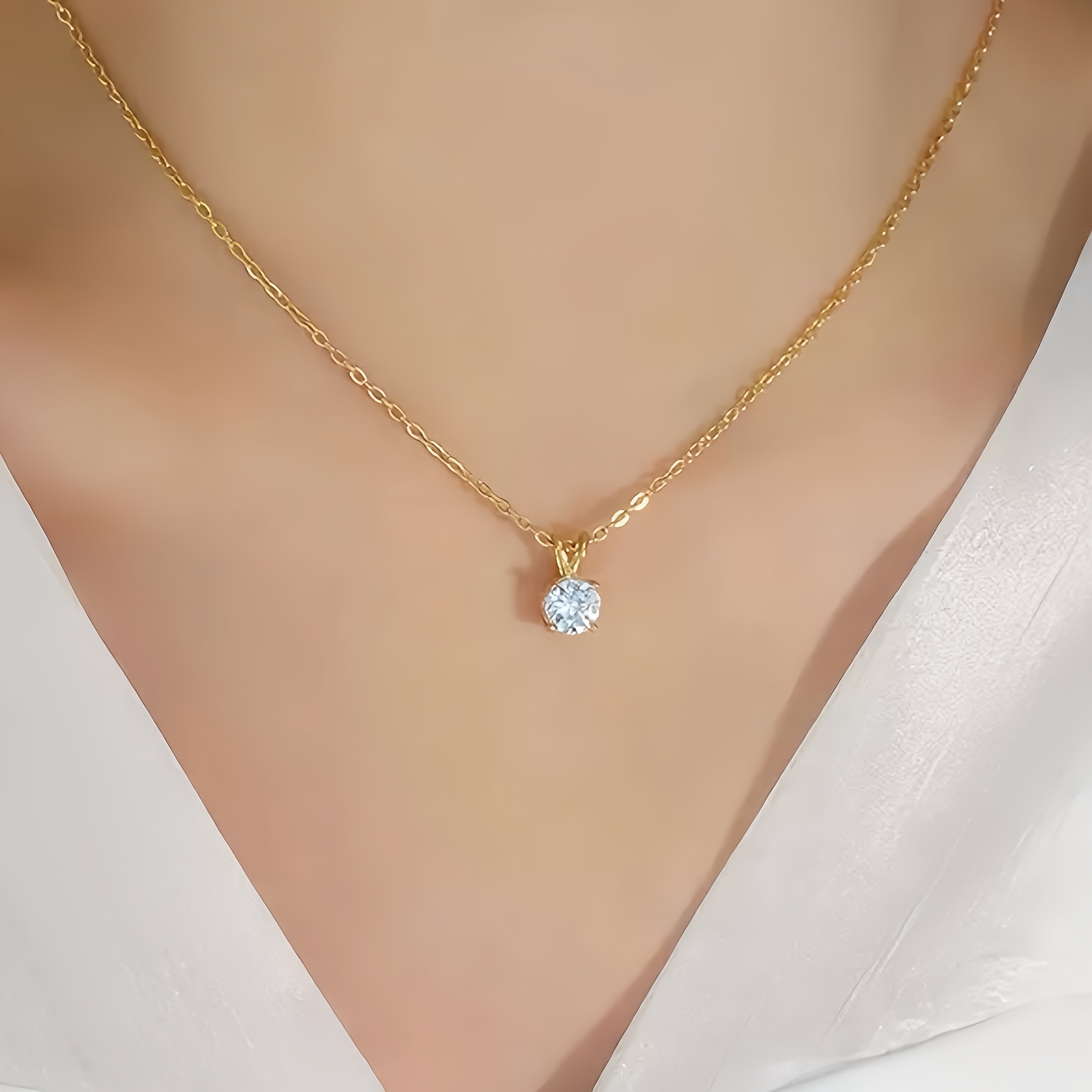 Women's 18K Plated Thin Chain Round Cubic Pendant Necklace